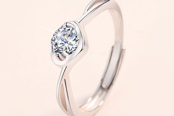 钻石戒指原价1万怎么回收价格最高