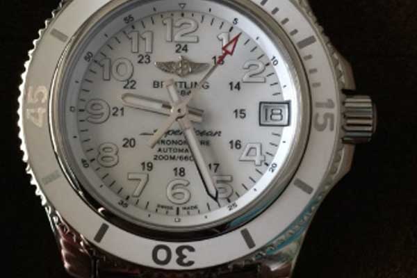百年灵手表回收价位是几折