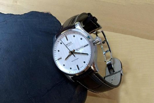 五千块的美度舵手手表回收多少钱 