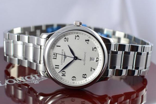 14000元的浪琴名匠手表回收价格会高吗 