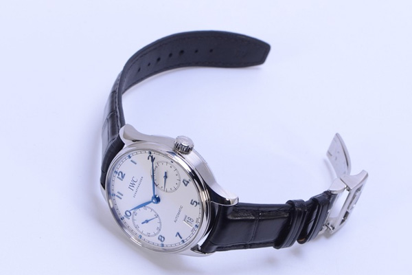 回收二手手表的微信在哪里可以获取