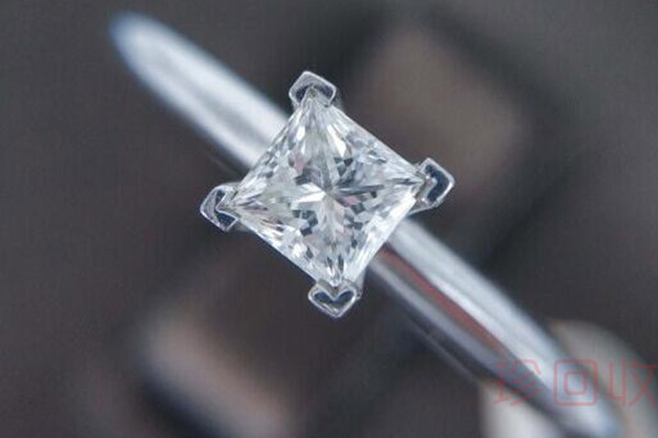 世纪缘买的钻戒回收吗 钻石大小是关键