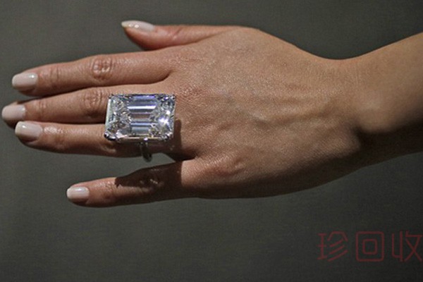 一百克拉的钻石能卖多少钱 回收价破亿难吗