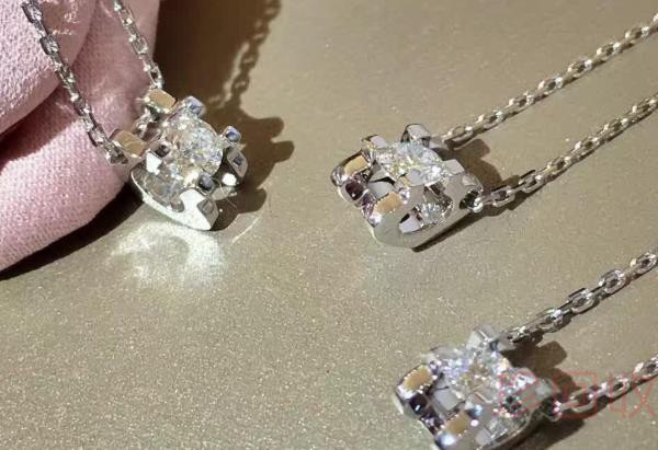 大品牌的钻石项链二手回收多少钱