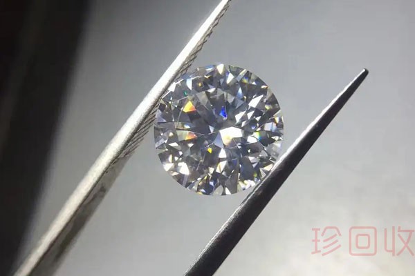 规格在一克拉钻石现在的市价是多少钱