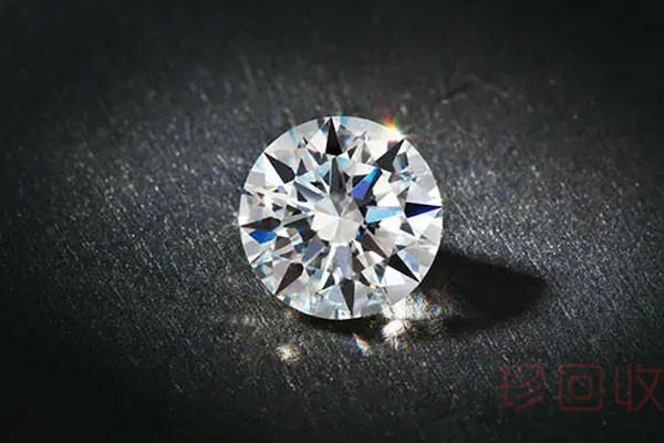 三克拉钻石值多少钱 国内外品牌定价有所不同