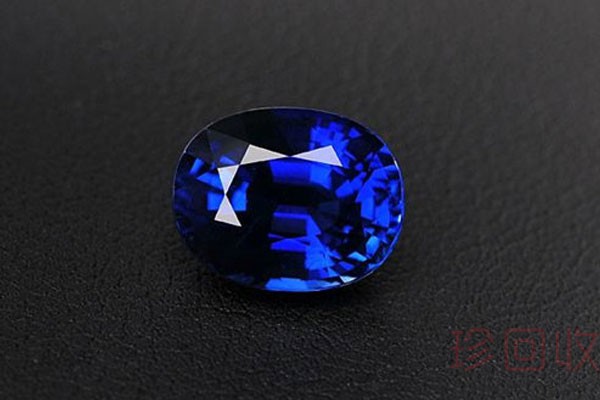 红宝石值不值钱 对比于蓝宝石哪个价值更胜一筹