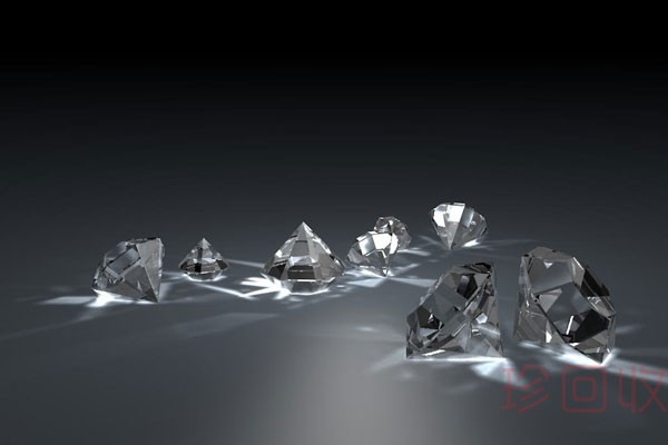 钻石颜色和净度代表什么含义 怎么挑性价比最高的样式