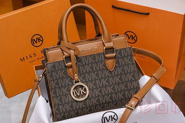 mk是什么牌子的包包 它的定位是高奢还是轻奢产品