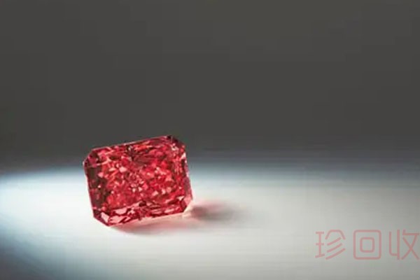 彩色钻石什么颜色最贵 它为何能坐拥奢靡价位